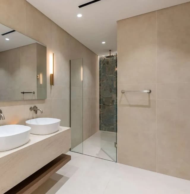 https://d13c6n7sgaw7ah.cloudfront.net/projects/images/a1la-residence-u12.webp