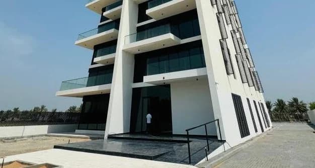 https://d13c6n7sgaw7ah.cloudfront.net/projects/images/glam-residence-u02.webp