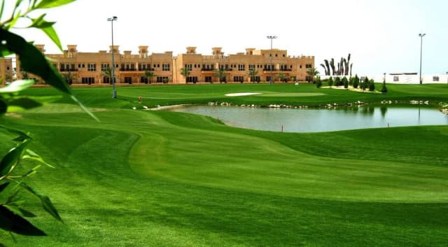 https://d13c6n7sgaw7ah.cloudfront.net/projects/images/golf-apartments-u03.webp