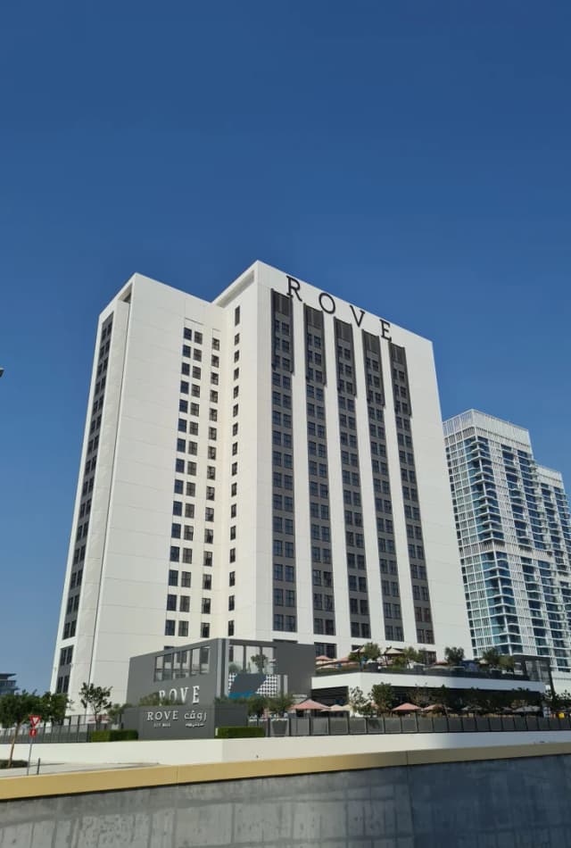 https://d13c6n7sgaw7ah.cloudfront.net/projects/images/rove-city-walk-u05.webp