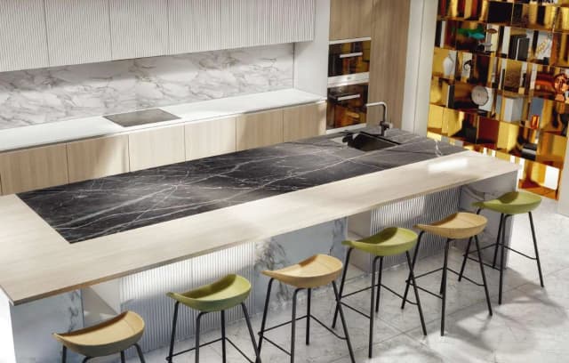 https://d13c6n7sgaw7ah.cloudfront.net/projects/images/anantara-residences-u14.webp