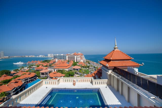 https://d13c6n7sgaw7ah.cloudfront.net/projects/images/anantara-the-palm-dubai-resort-u03.webp
