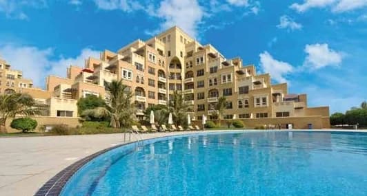 https://d13c6n7sgaw7ah.cloudfront.net/projects/images/bab-al-bahr-residences-u03.webp