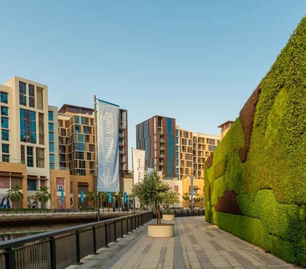 https://d13c6n7sgaw7ah.cloudfront.net/projects/images/dubai-wharf-u03.webp