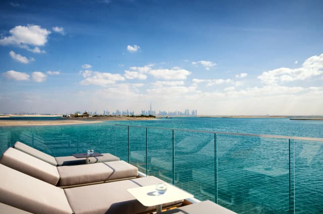 https://d13c6n7sgaw7ah.cloudfront.net/projects/images/the-heart-of-europe-honeymoon-island-and-the-floating-seahorse-u09.webp